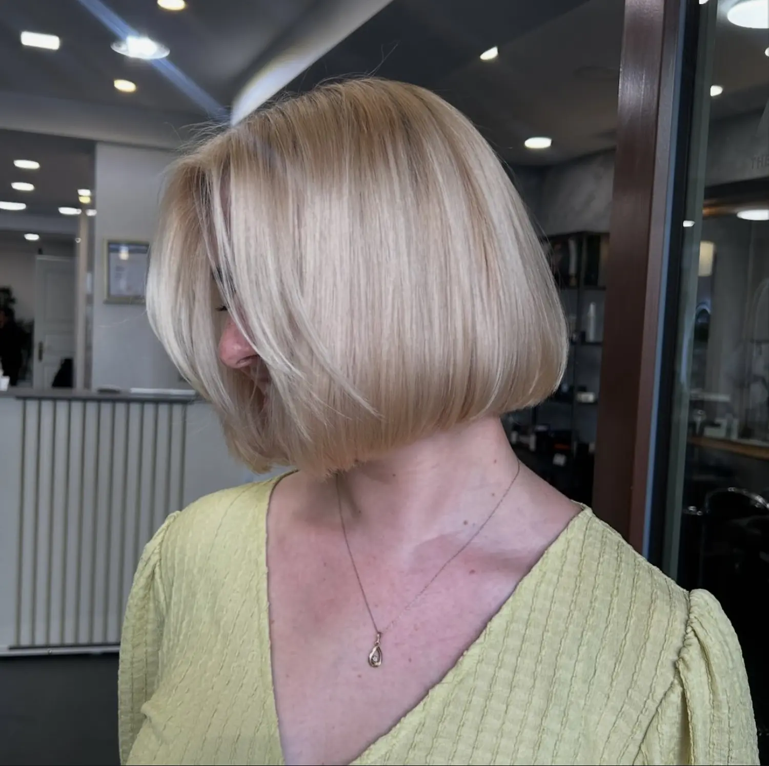 Stilvoller Haarschnitt von Emina's Haarkunst 