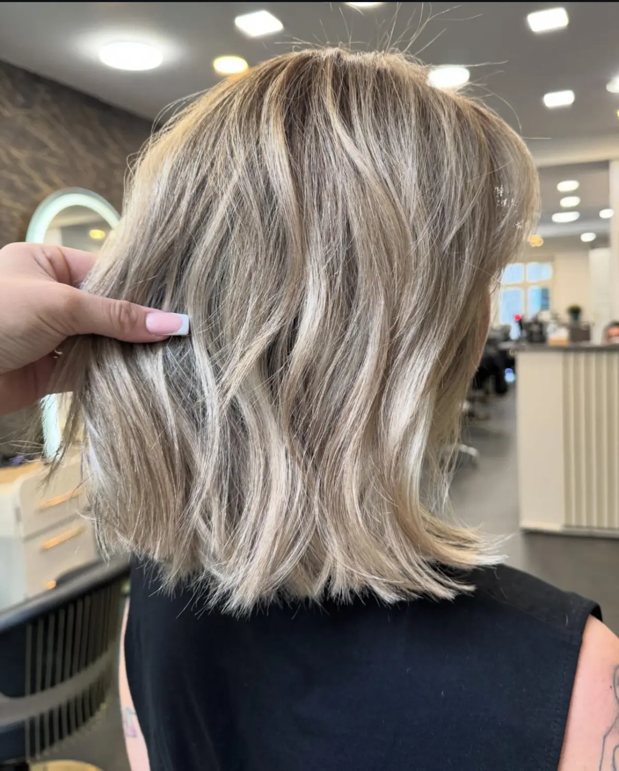 Stilvoller Haarschnitt von Emina's Haarkunst 