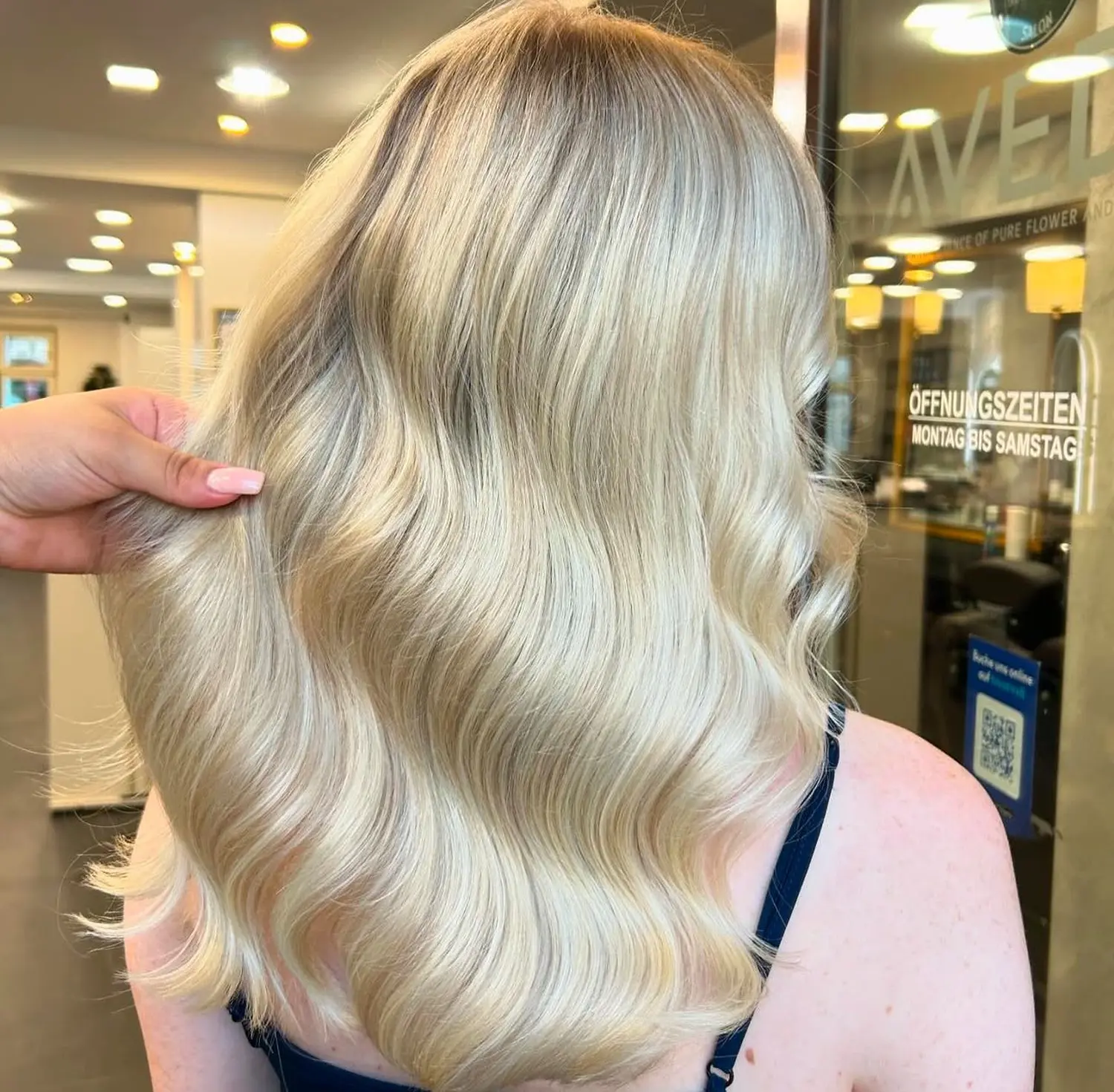 Stilvoller Haarschnitt von Emina's Haarkunst 